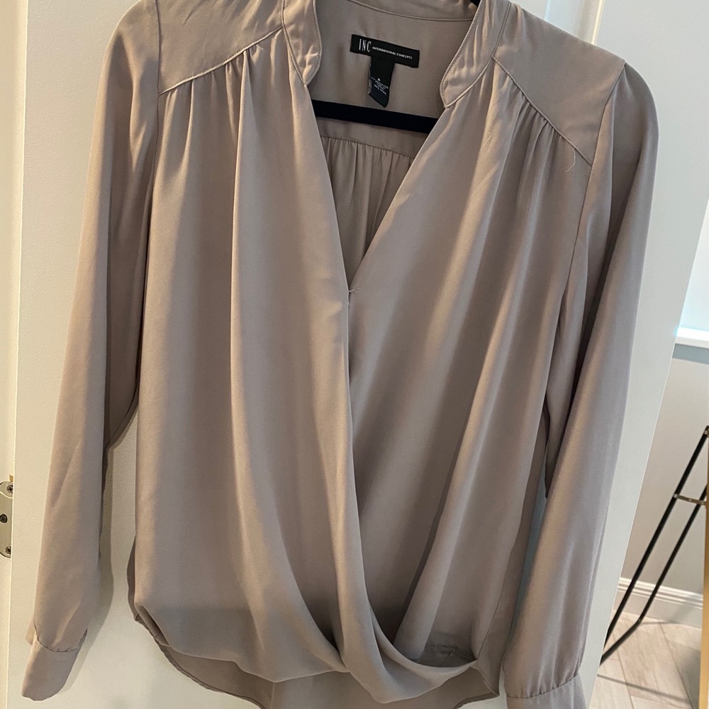 INC grey long sleeved top size 6
